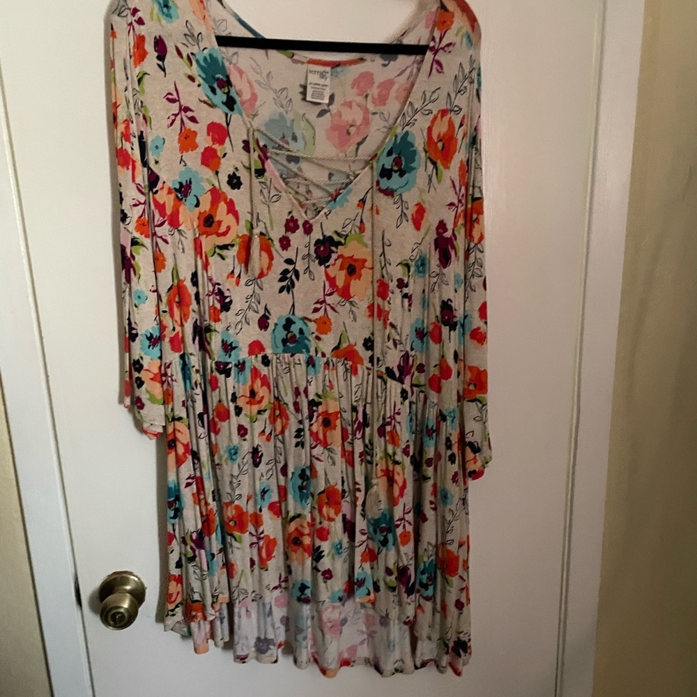 Time and Tru Blouse